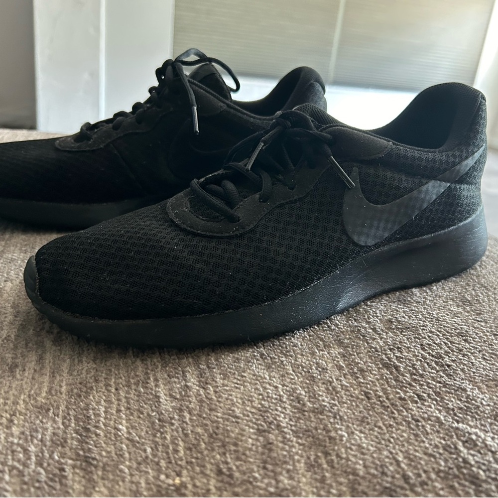 Nike Tanjun Men’s Shoes
